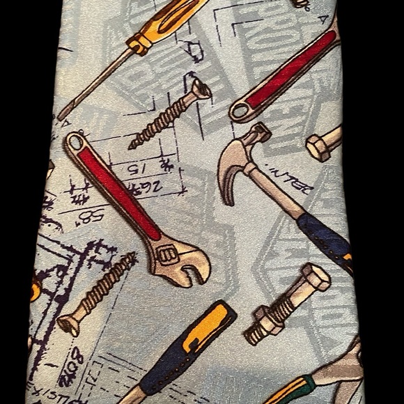 Vintage Home Improvement Tooling Around Necktie - Picture 3 of 4